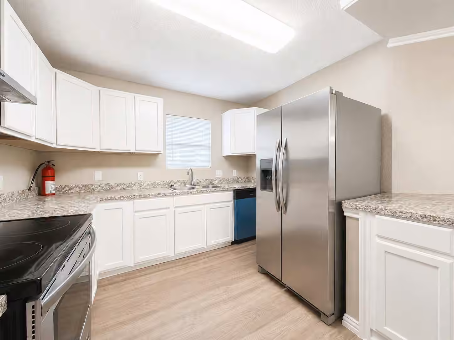 Photo 7 of 7902 Bowen Street, Houston, TX
