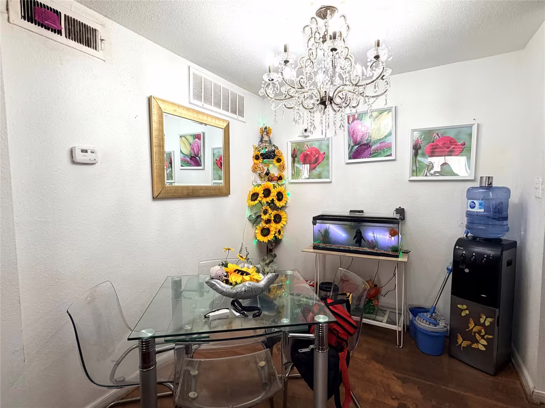 Photo 7 of 9201 Clarewood Drive 245, Houston, TX
