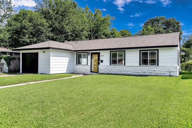 Photo 2 of 3825 Wichita Street, Houston, TX