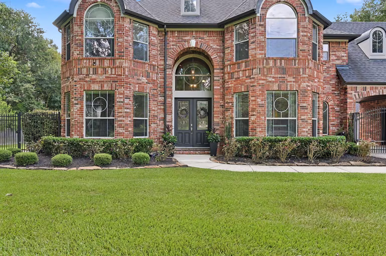 Photo 4 of 9010 Willow Springs Lane, Conroe, TX