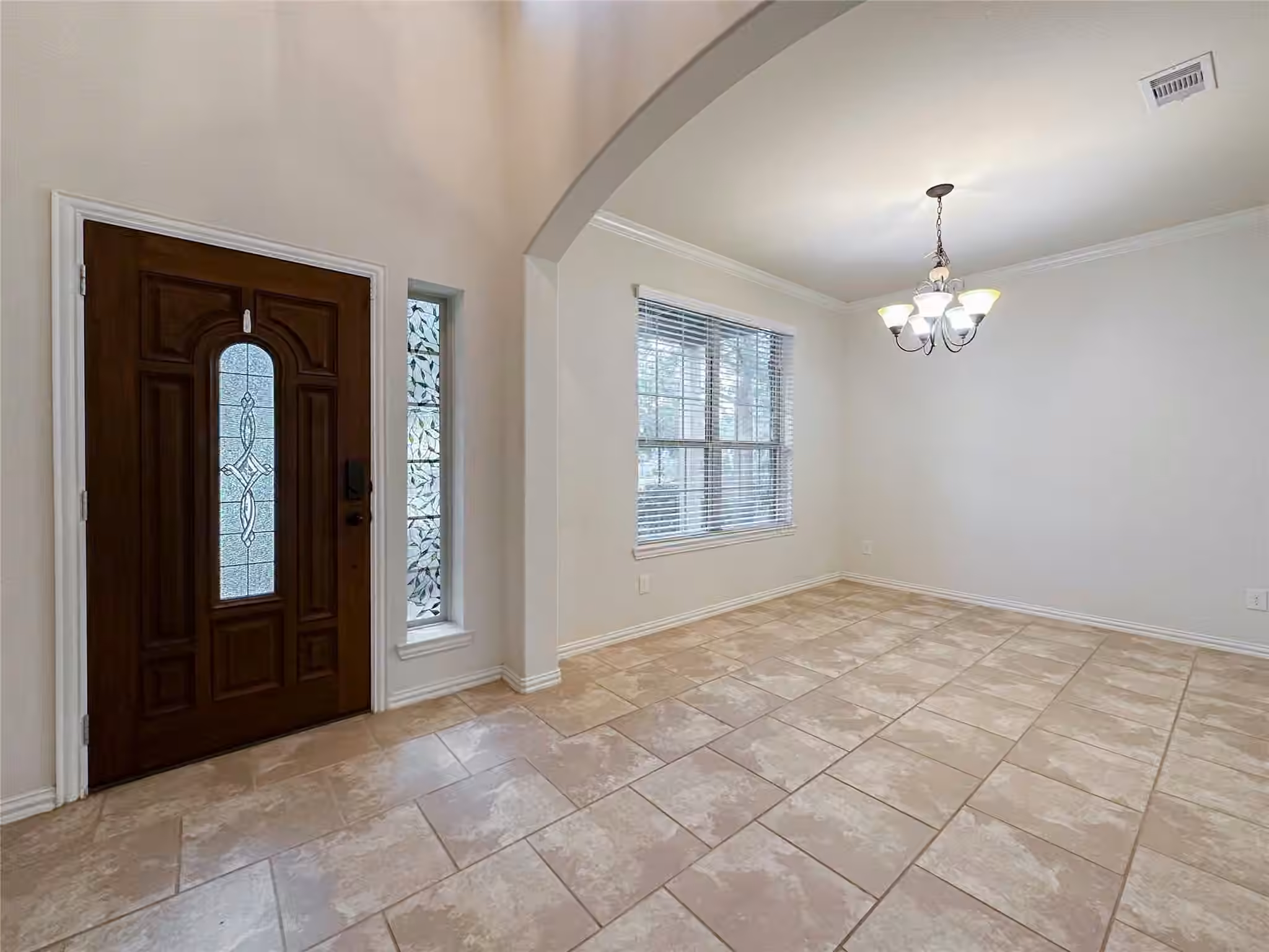 Photo 3 of 110 S Sawbridge Circle, Spring, TX