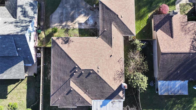 Photo 4 of 5702 Arncliffe Drive, Houston, TX