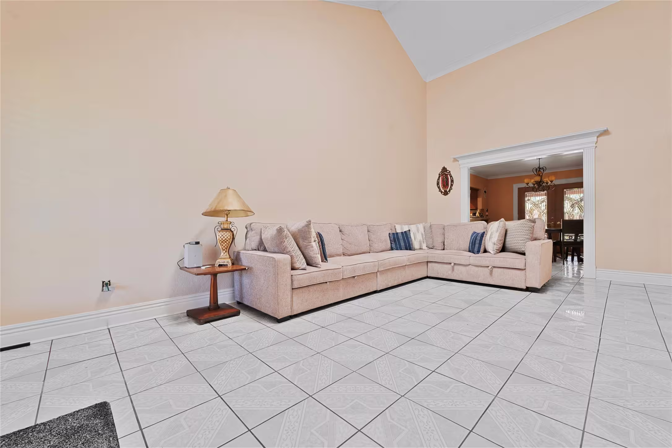 Photo 2 of 910 Avenue J, South Houston, TX