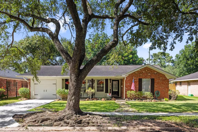 Photo 2 of 5314 Stillbrooke Drive, Houston, TX