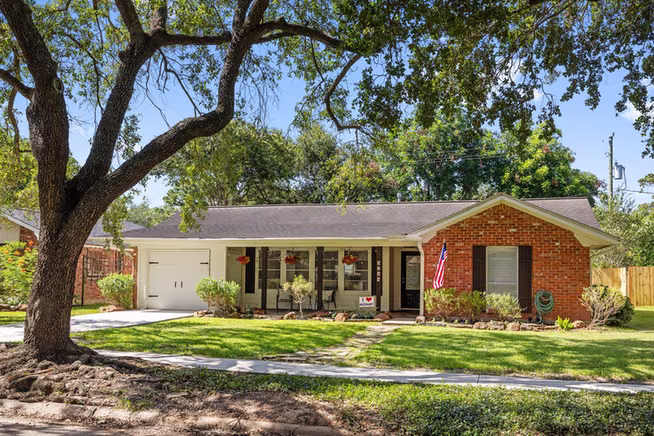 Photo 4 of 5314 Stillbrooke Drive, Houston, TX