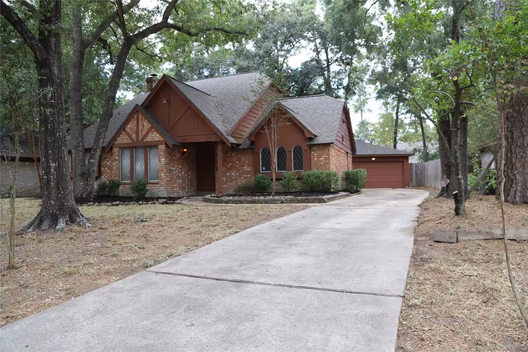 Photo 4 of 2027 Shadow Rock Drive, Houston, TX