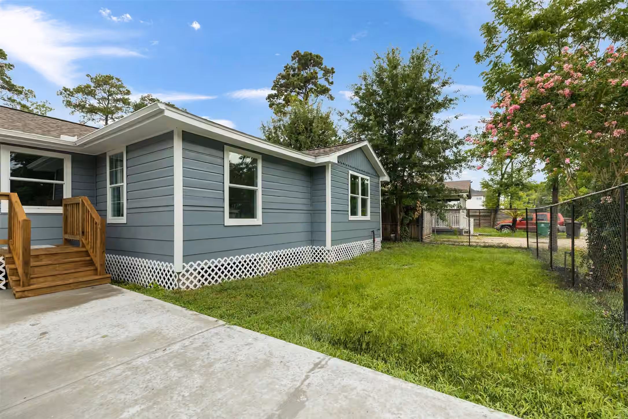 Photo 7 of 6525 Sealey Street, Houston, TX