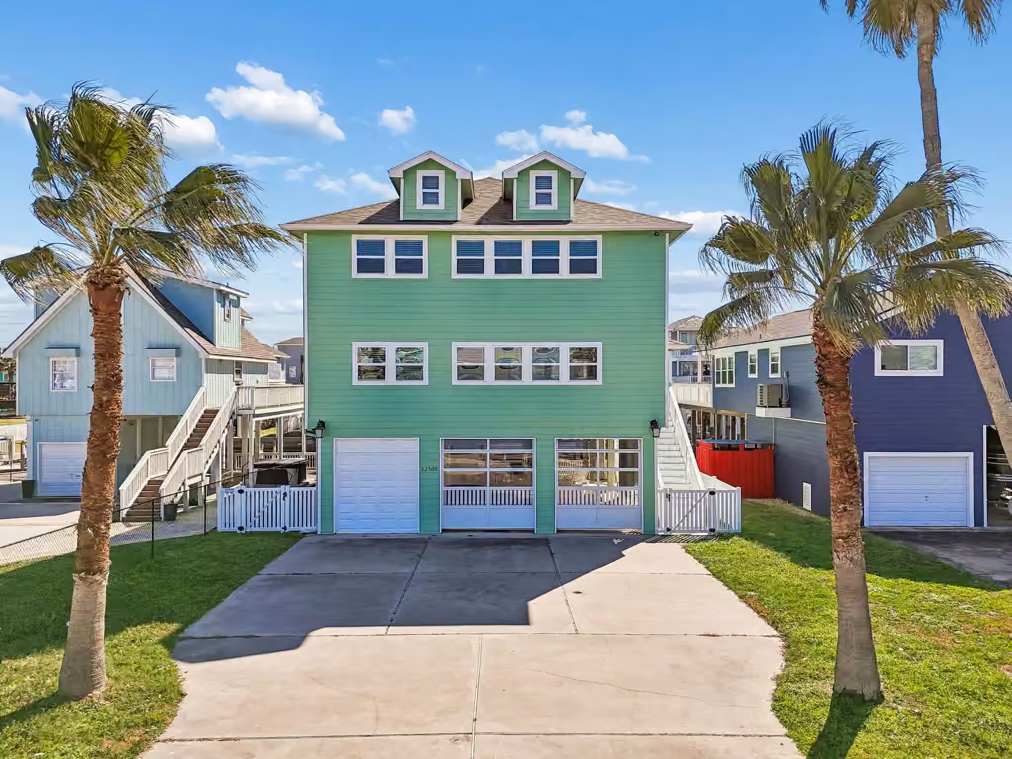 Photo 4 of 22105 Zapata Drive, Galveston, TX