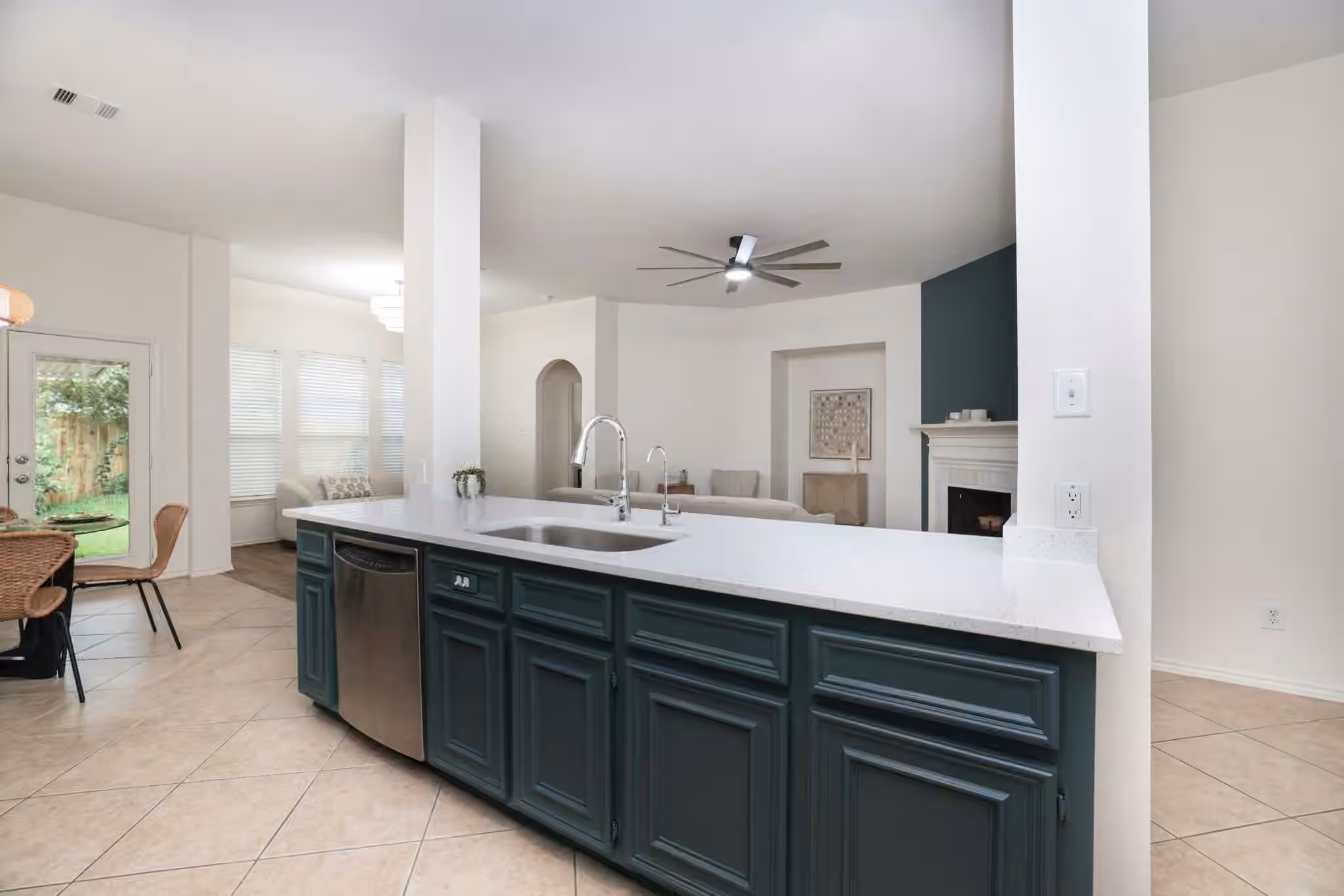 Photo 6 of 4814 Mosaic Canyon Court, Humble, TX