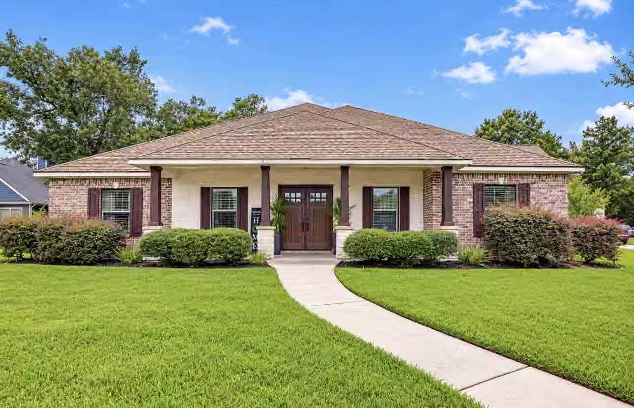 Photo of 6319 Nowlin Drive, Baytown, TX 77521