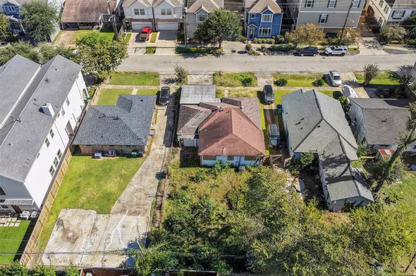 Photo 6 of 919 Lawrence Street, Houston, TX