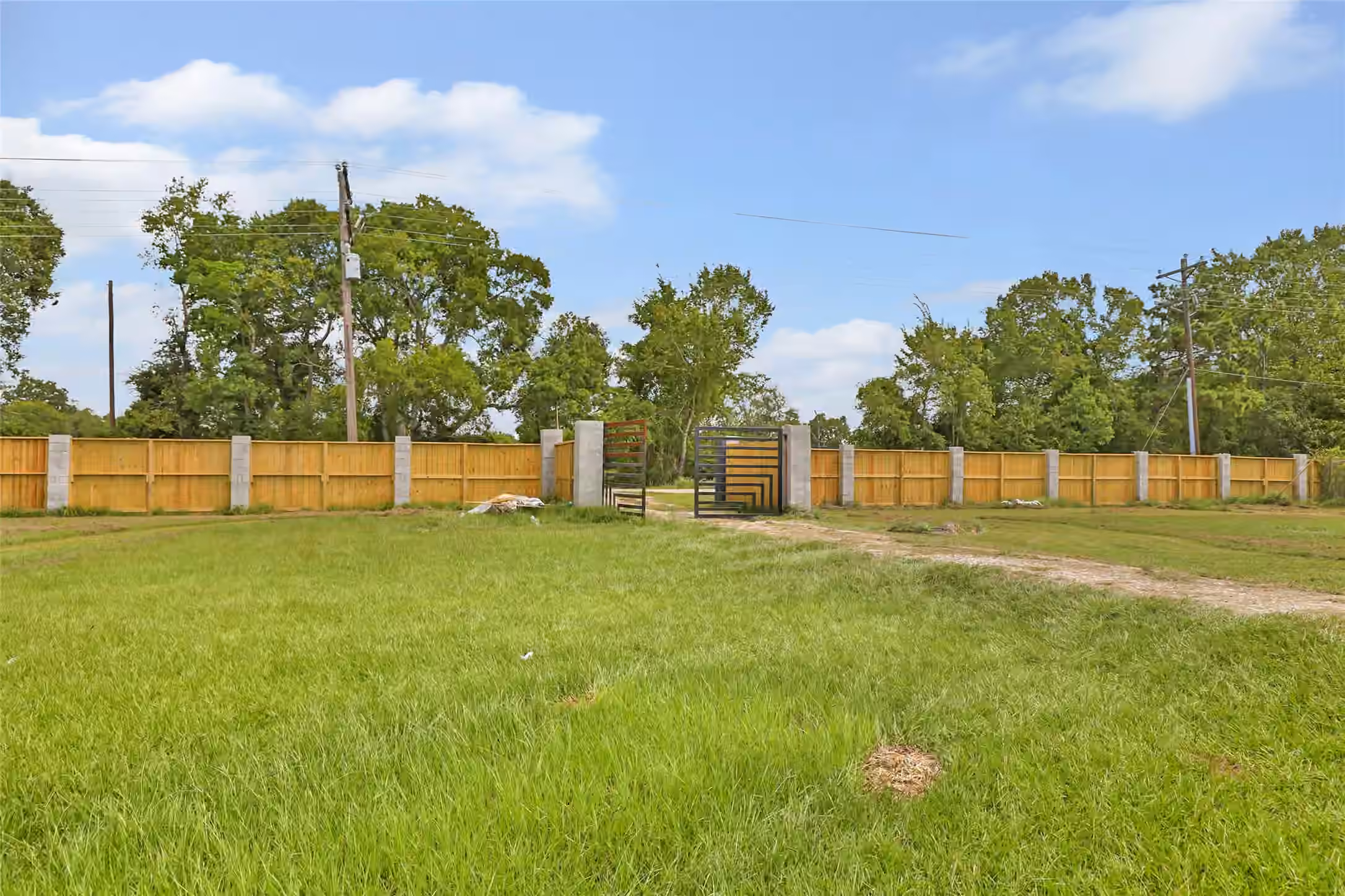 Photo 5 of 2809 County Road 676, Dayton, TX