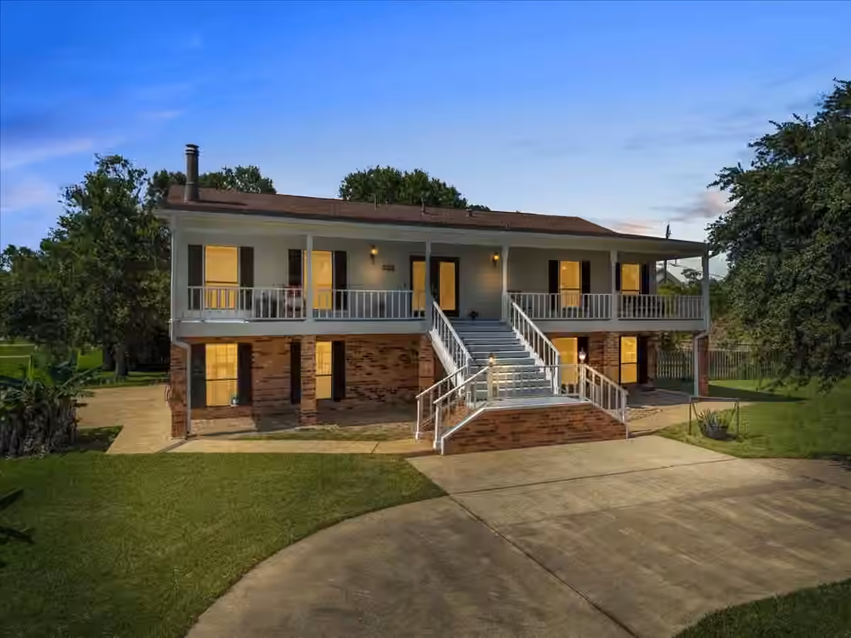 Photo of 518 Seagrove Street, La Porte, TX 77571