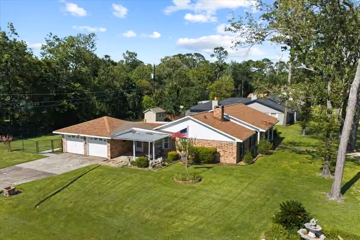 Photo 5 of 3603 Fleming Drive, Baytown, TX
