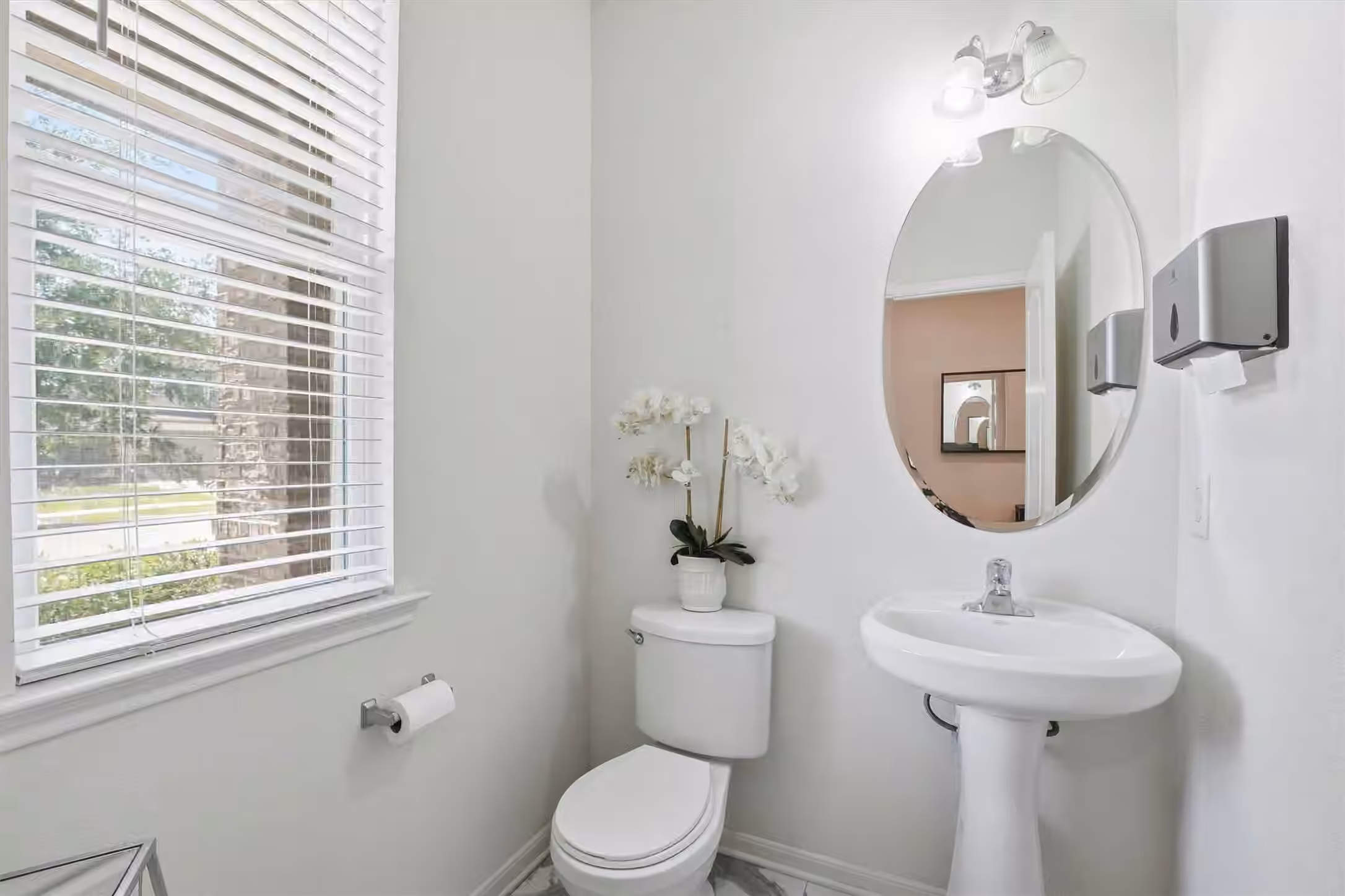 Photo 6 of 6718 Lindale Springs Lane, Katy, TX