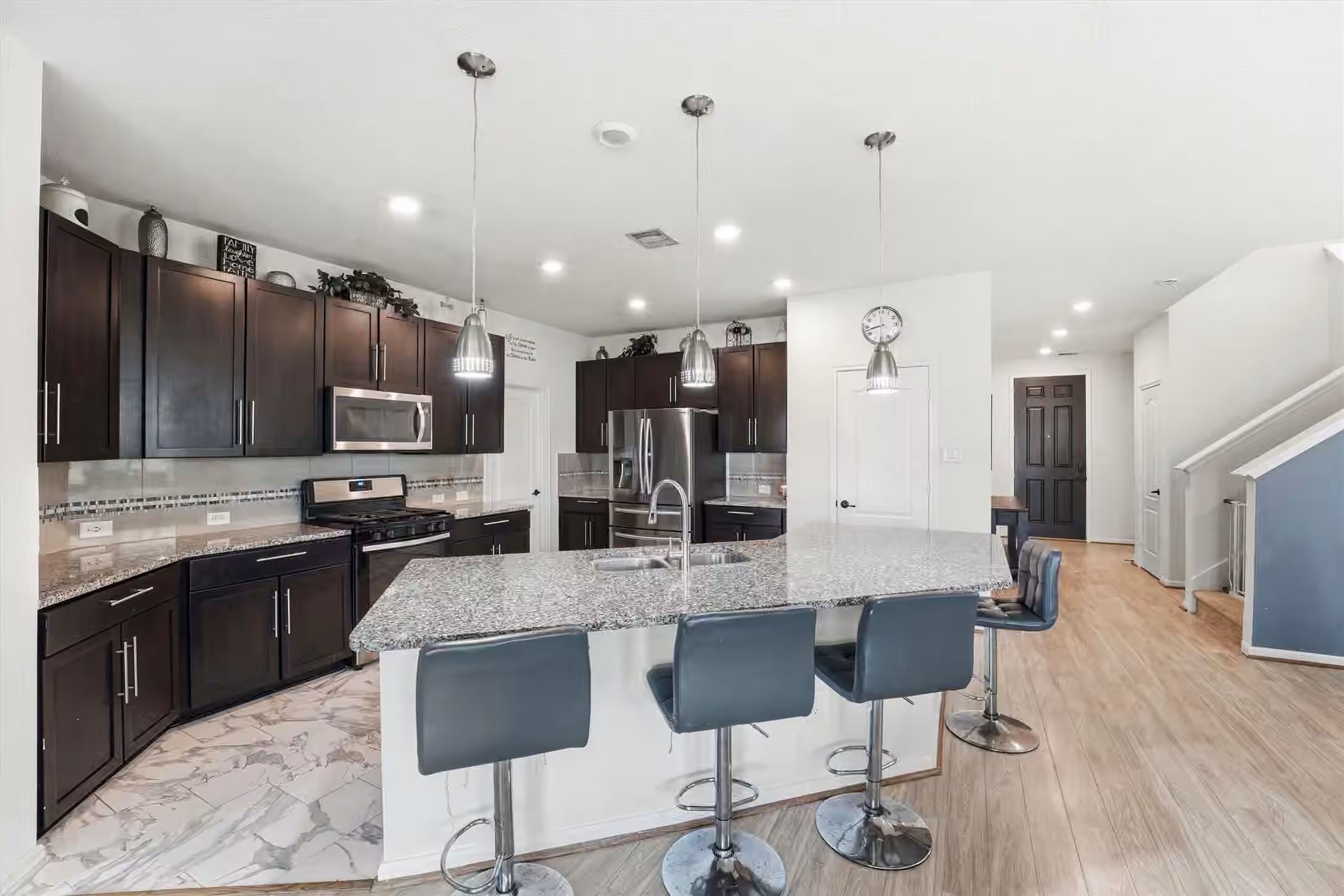 Photo 7 of 6718 Lindale Springs Lane, Katy, TX