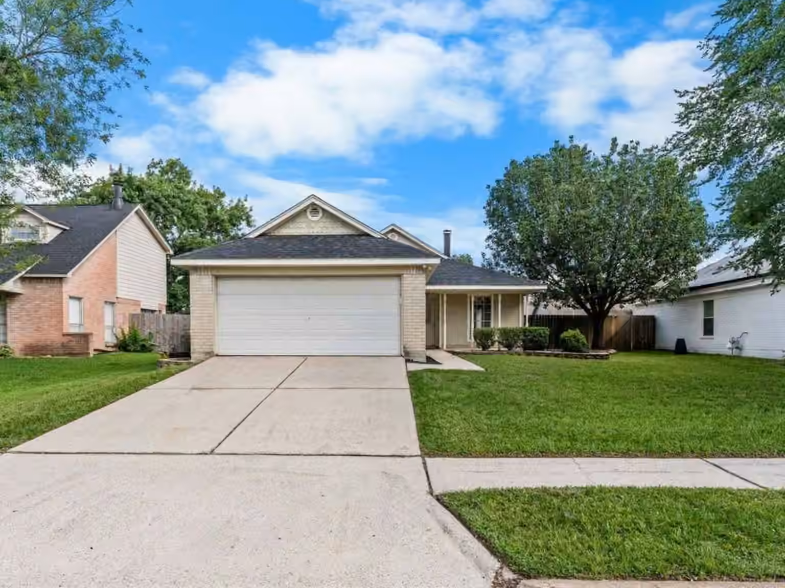 Photo 2 of 12210 White River Drive, Tomball, TX