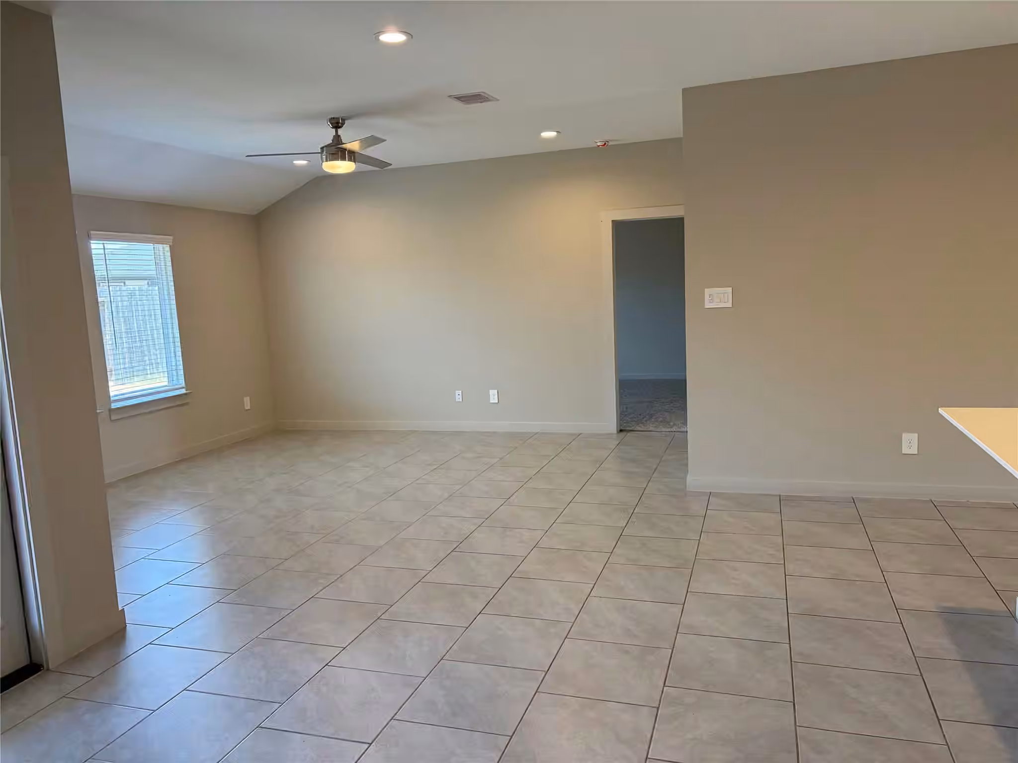 Photo 5 of 3906 Itzle Island Court, Fulshear, TX