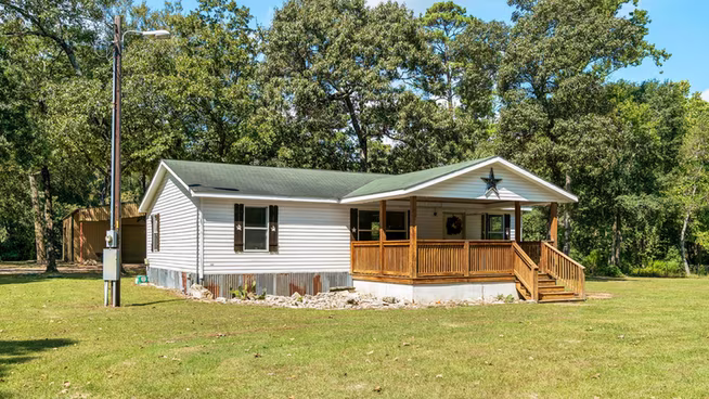 Photo 2 of 25003 Joseph Road, Hockley, TX
