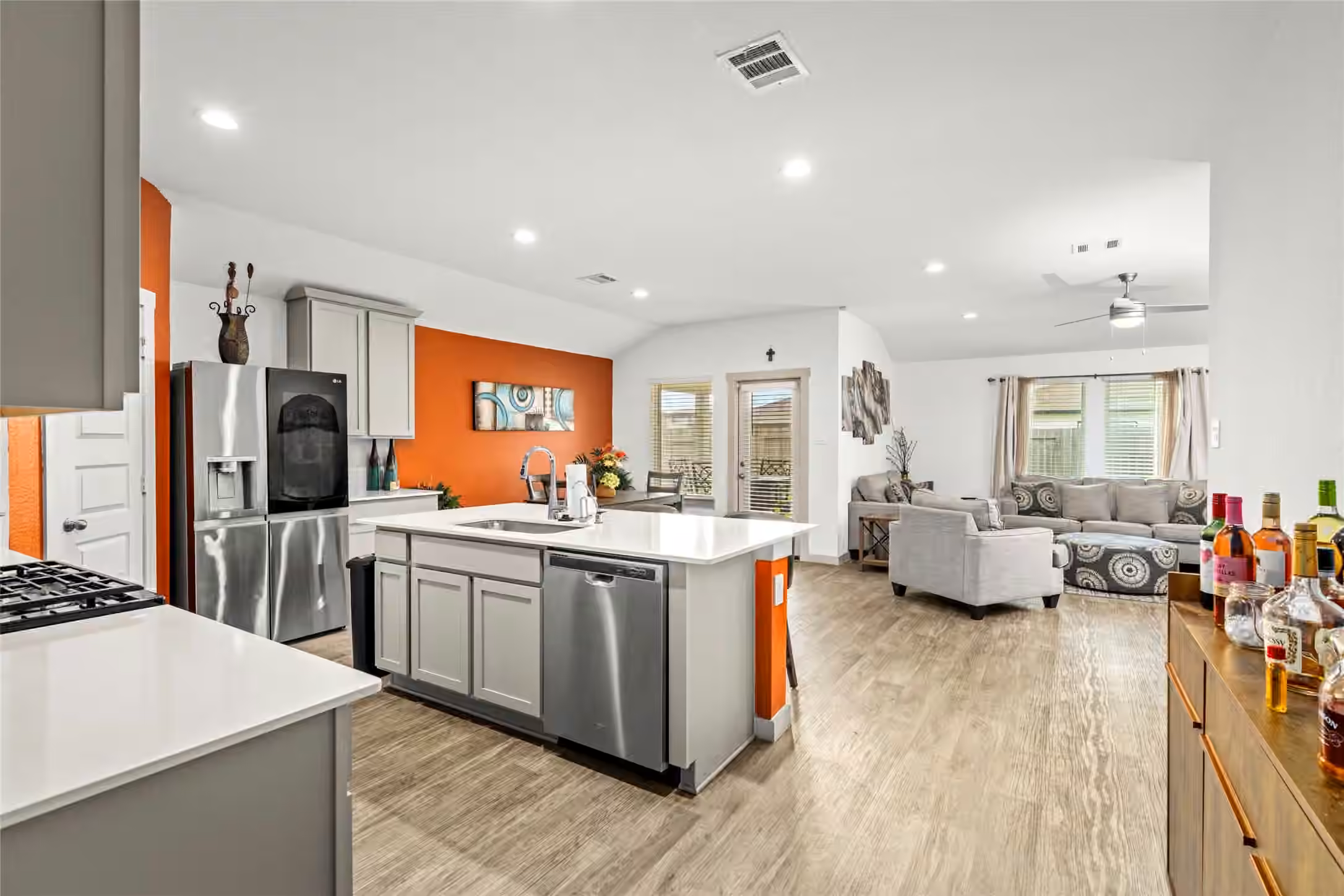 Photo 7 of 8110 Milam Lane, Rosharon, TX