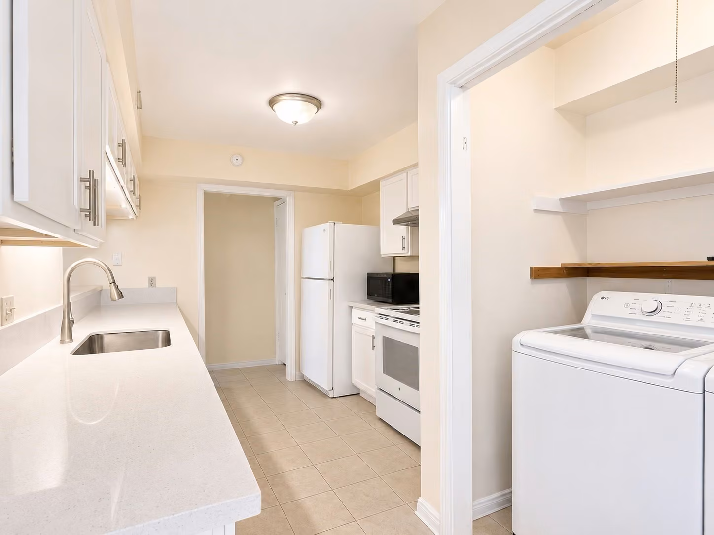Photo 5 of 3974 Belle Park Drive, Houston, TX