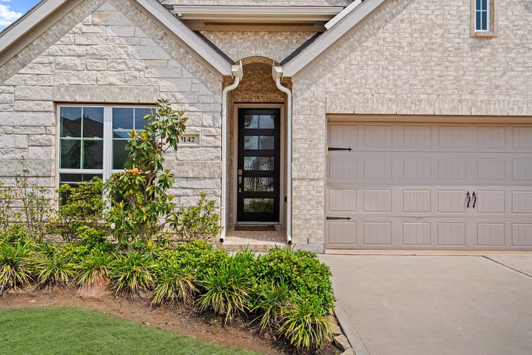 Photo 3 of 142 Amaranth Way, Richmond, TX