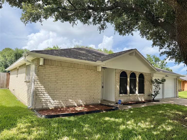 Photo 2 of 8306 Bee Meadow Lane, Houston, TX