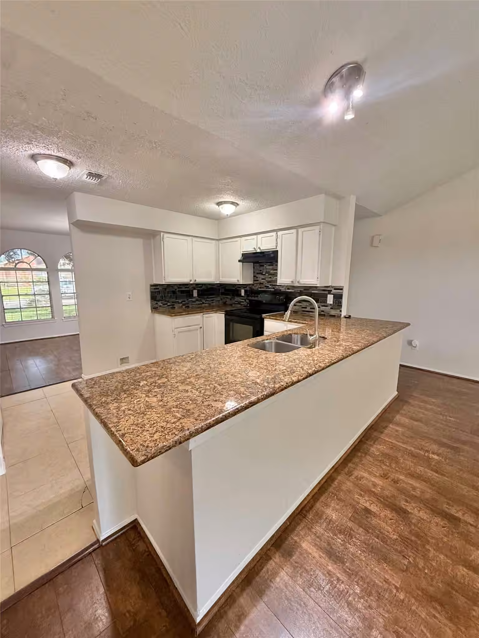 Photo 7 of 8306 Bee Meadow Lane, Houston, TX