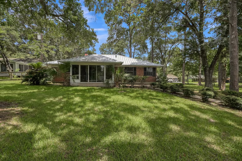 Photo 6 of 13544 Northshore Loop, Conroe, TX