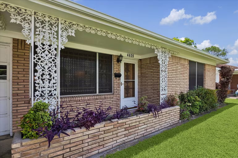 Photo 2 of 4620 Averill Street, Houston, TX