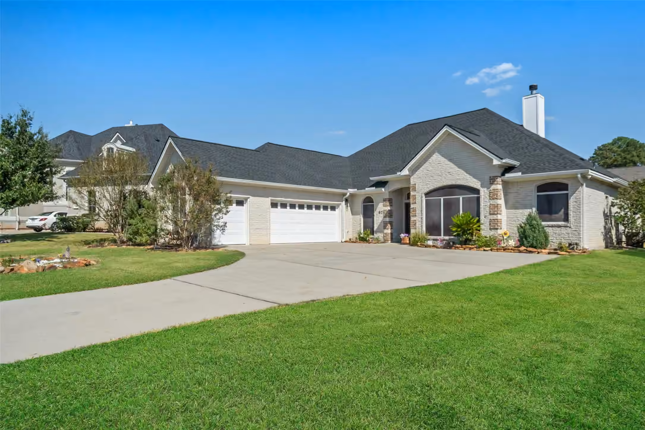 Photo 2 of 47 Cloverdale Court, Montgomery, TX
