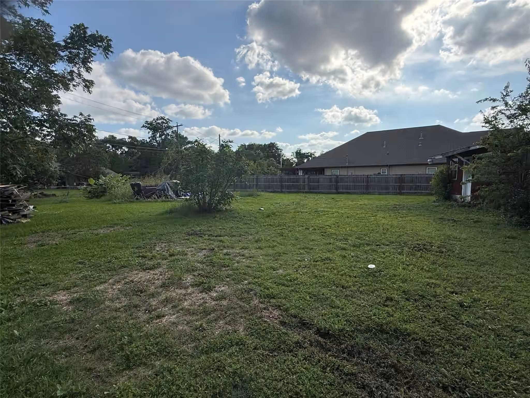 Photo 2 of 1008 Wilson Drive, Rosenberg, TX