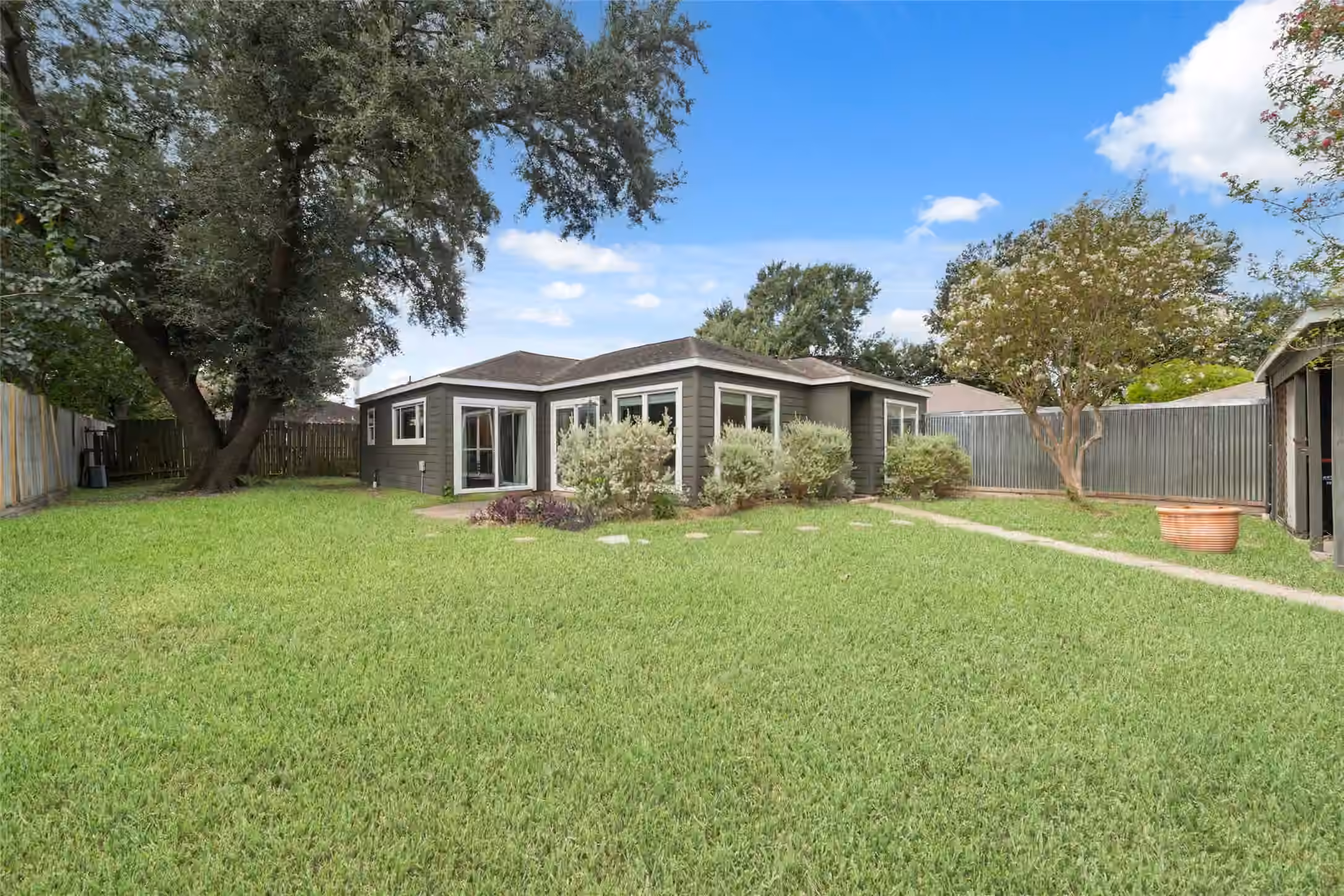 Photo 2 of 10819 Berry Tree Drive, Houston, TX