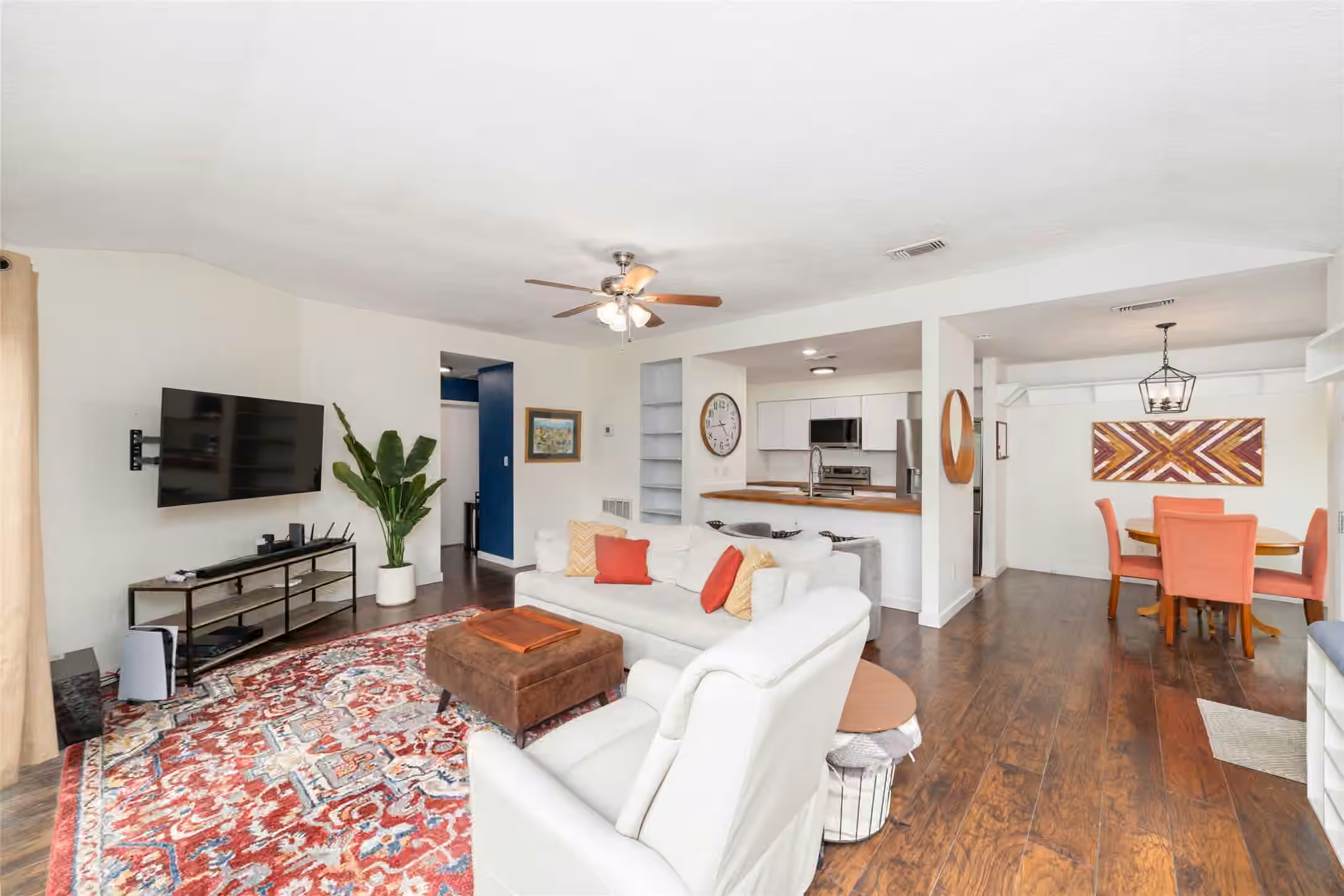 Photo 3 of 10819 Berry Tree Drive, Houston, TX