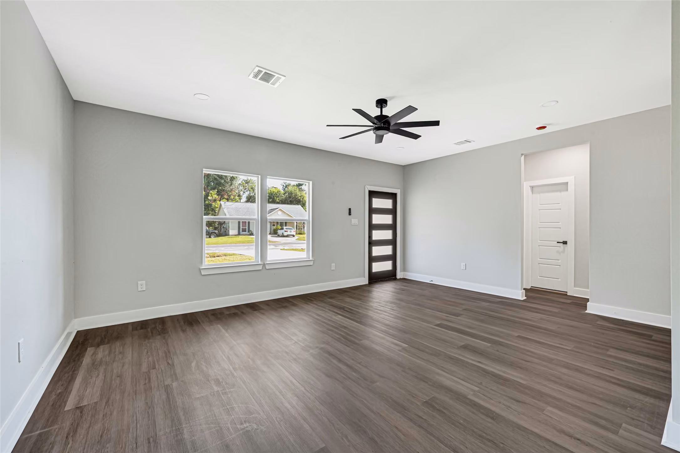 Photo 4 of 2429 Boss Street, La Marque, TX