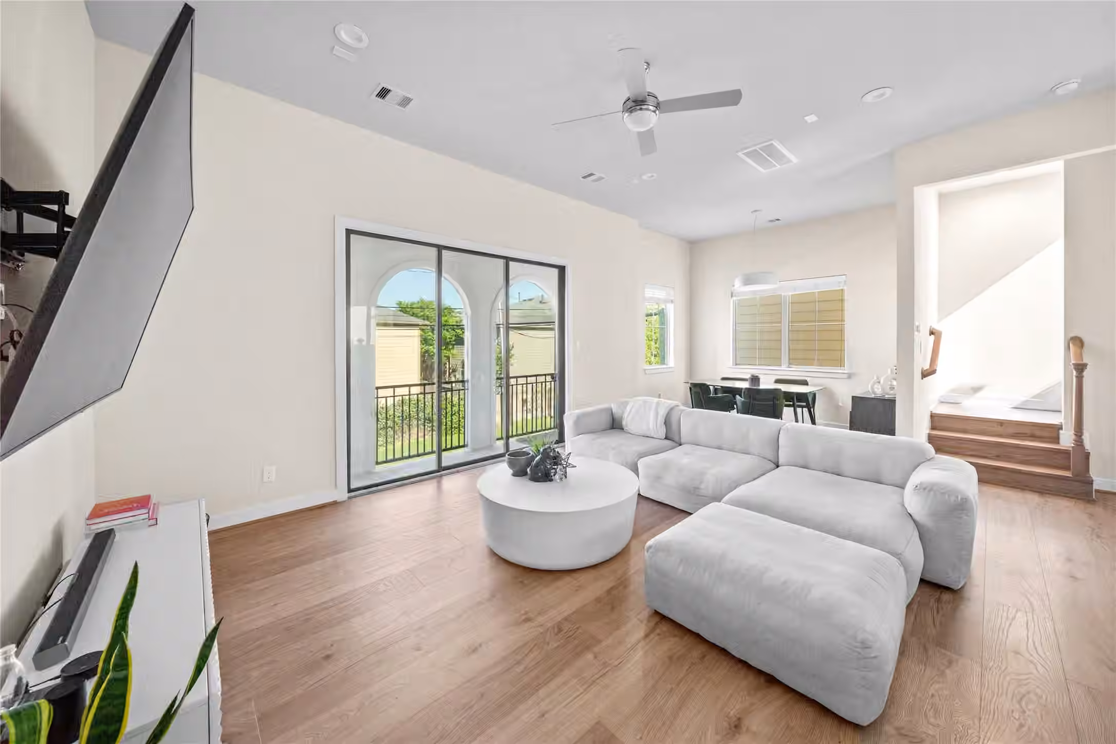 Photo 6 of 5232 Schuler Street, Houston, TX