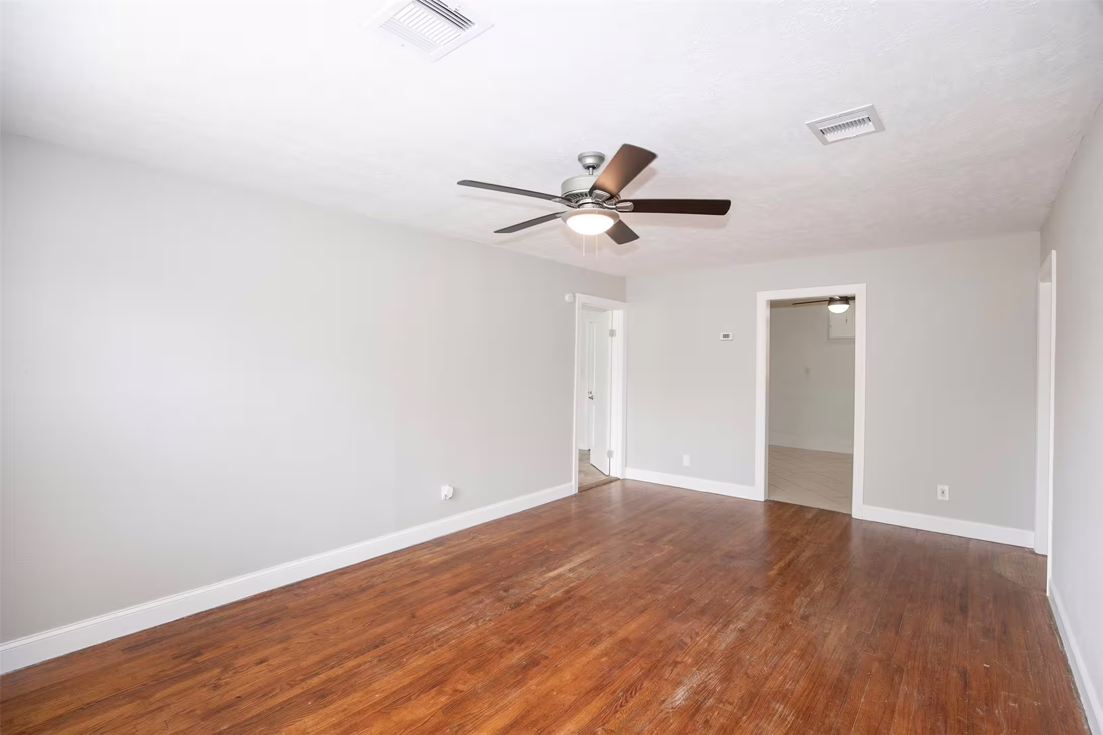 Photo 3 of 5535 Allendale Road, Houston, TX