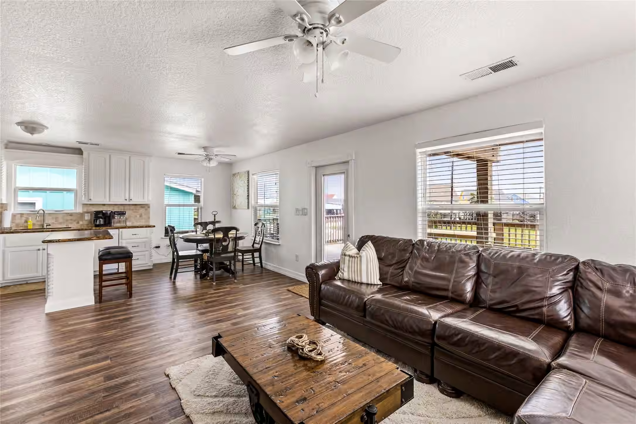 Photo 6 of 2815 Blue Water Highway, Surfside Beach, TX