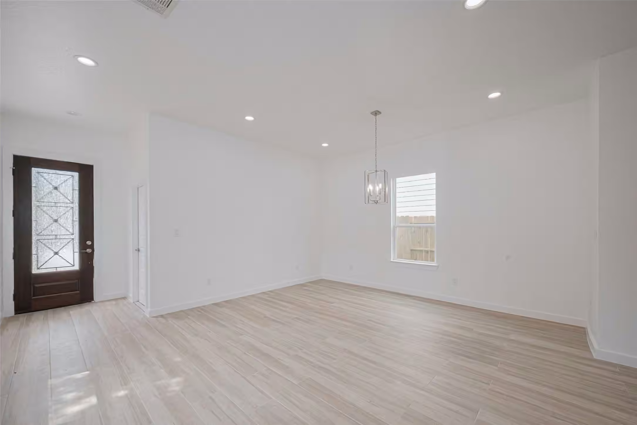 Photo 6 of 7307 W Knoll Street, Houston, TX