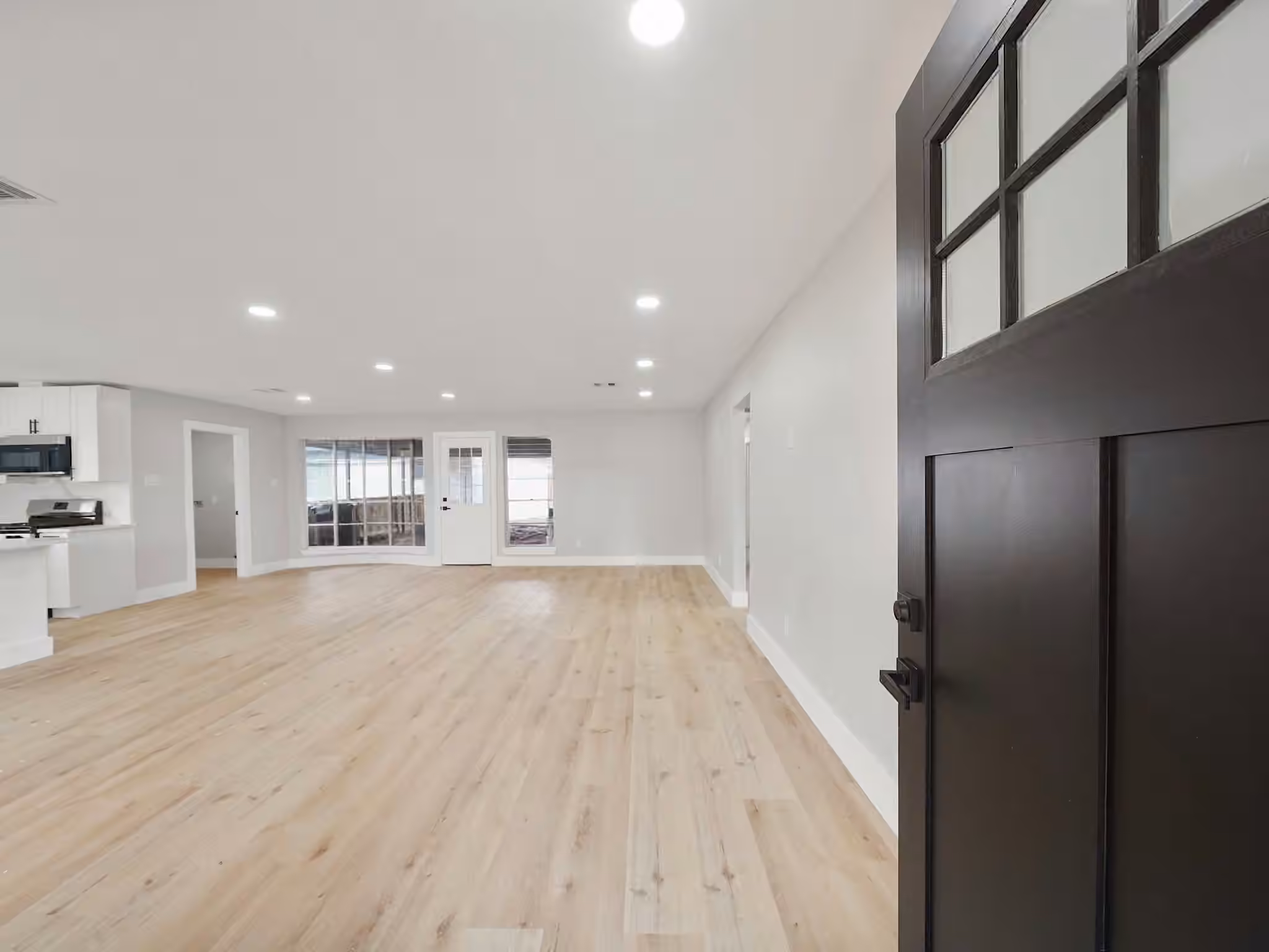 Photo 4 of 13906 Vinehill Drive, Sugar Land, TX