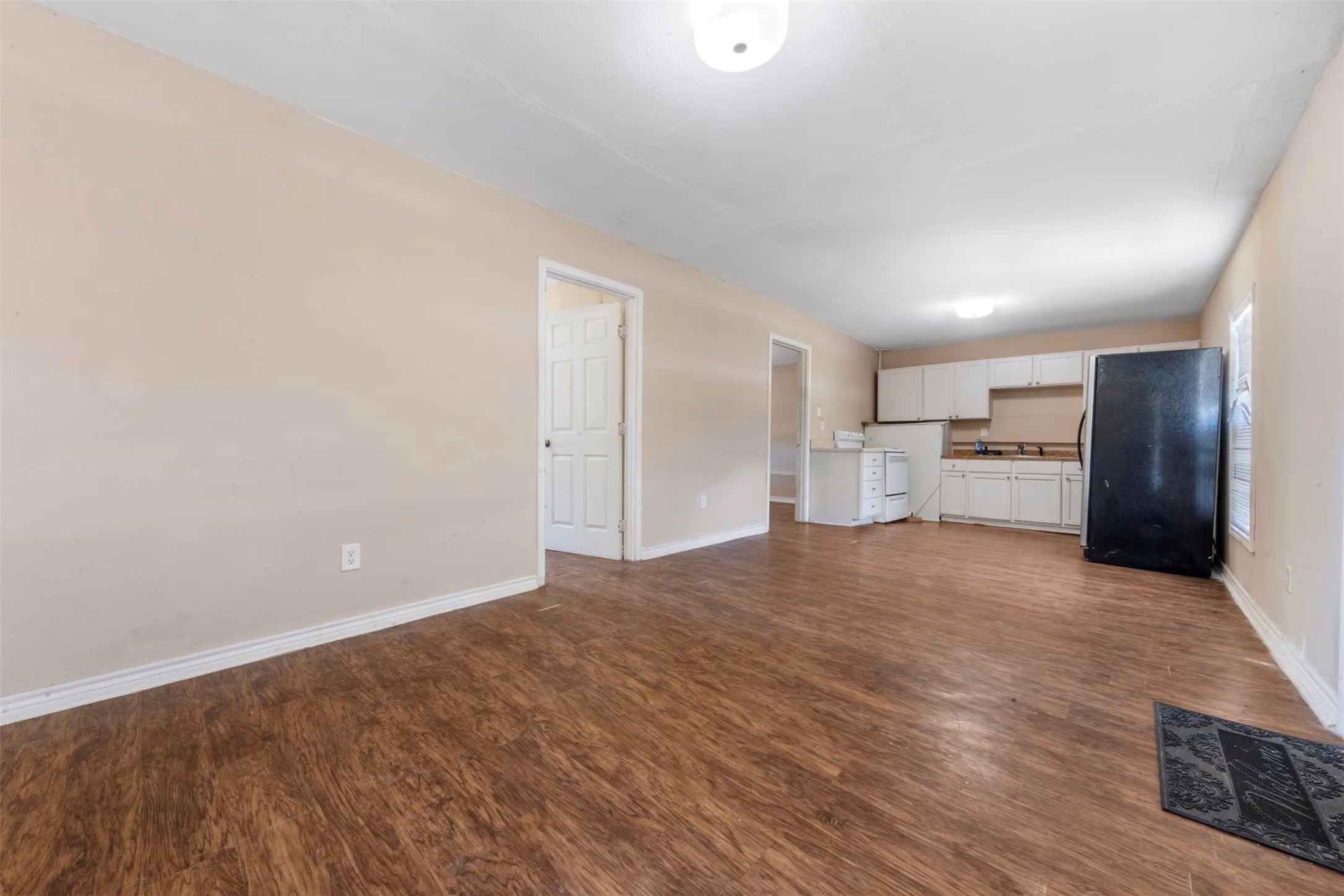 Photo 3 of 422 2nd Avenue N, Texas City, TX