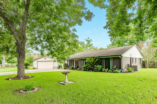 Photo 2 of 208 Lostracco Street, Angleton, TX