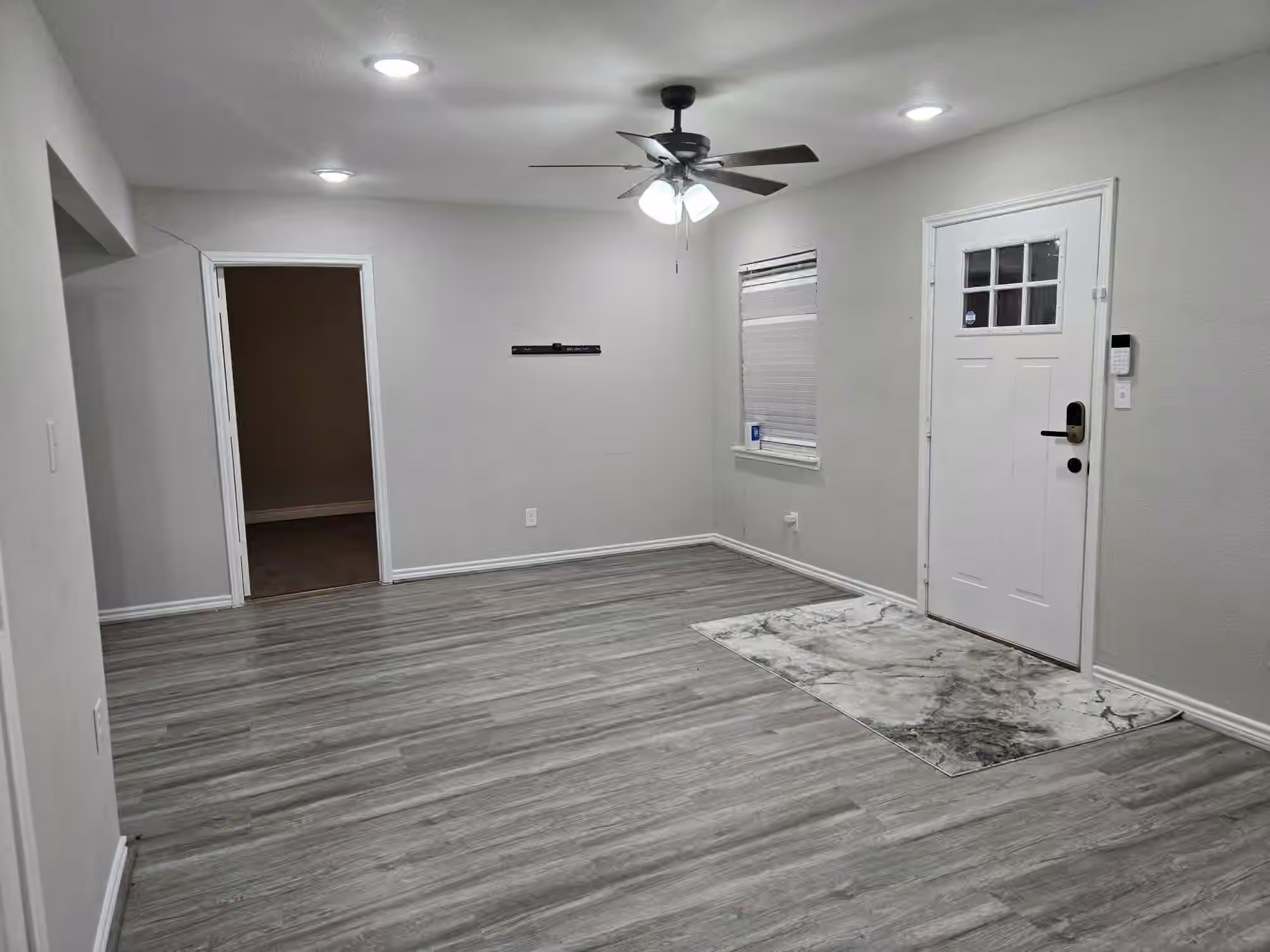 Photo 2 of 3102 Friar Point Road, Houston, TX