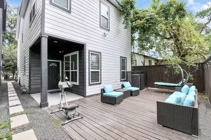 Photo 5 of 7513 Knox Street, Houston, TX
