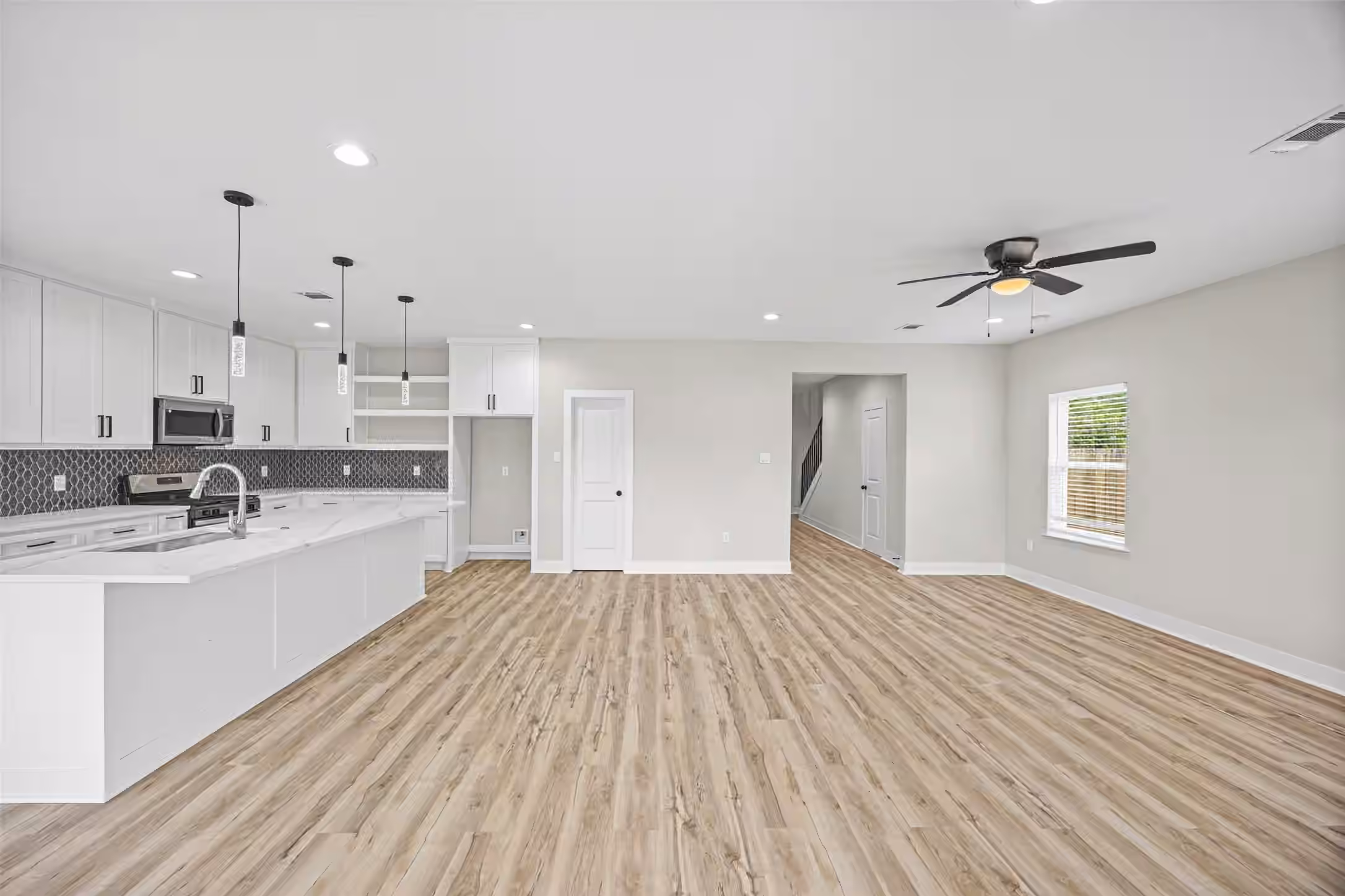 Photo 5 of 8203 Gladstone Street, Houston, TX