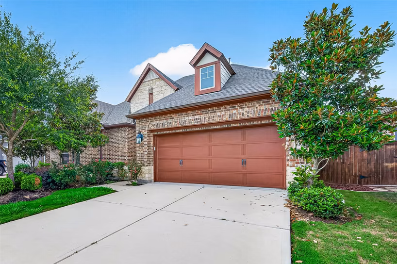 Photo 2 of 6839 Pioneer Trail, Katy, TX