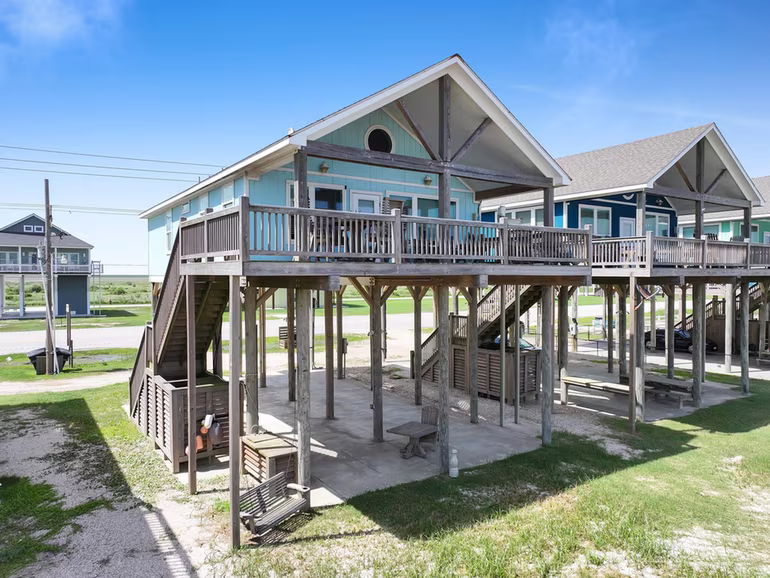 Photo of 2496 Highway 87, Gilchrist, TX 77617