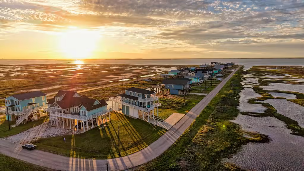 Photo 7 of 405 Pompano Drive, Freeport, TX