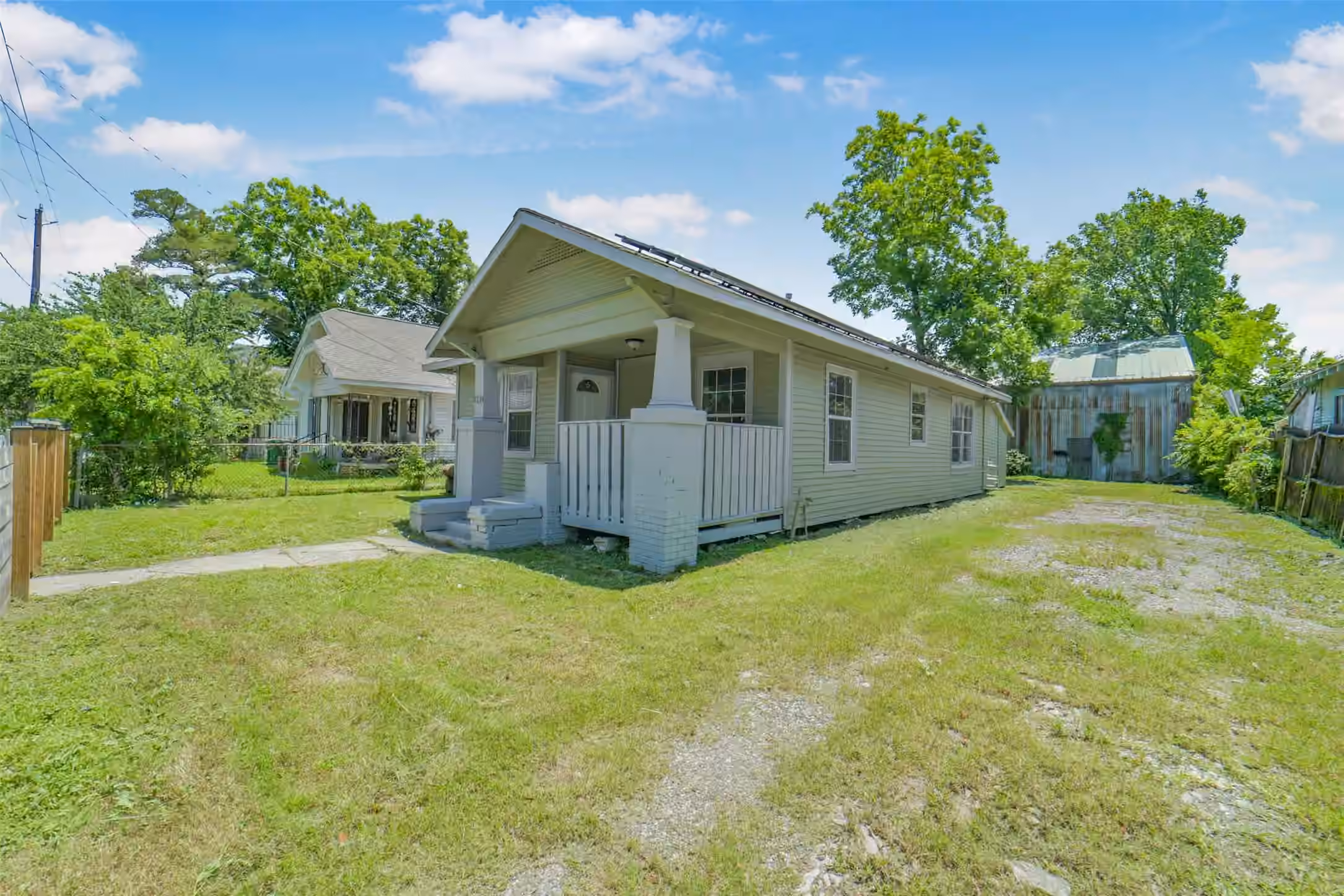 Photo 5 of 220 Engel Street, Houston, TX
