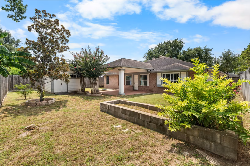 Photo 2 of 11310 Gladefield Drive, Houston, TX